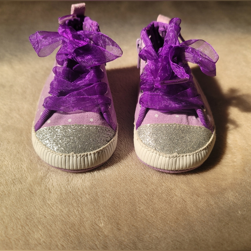 Children's Place Girl Purple/White Polka-dot Shoes Size 3-6 Months